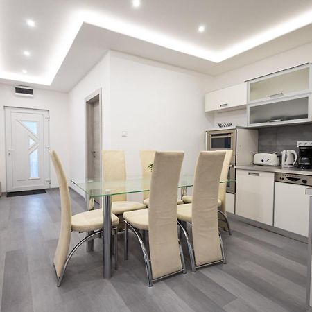 Fonix Apartman Дебрецен Екстер'єр фото